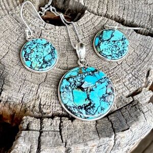 Lucky Charm Turquoise Necklace & Earring Set!